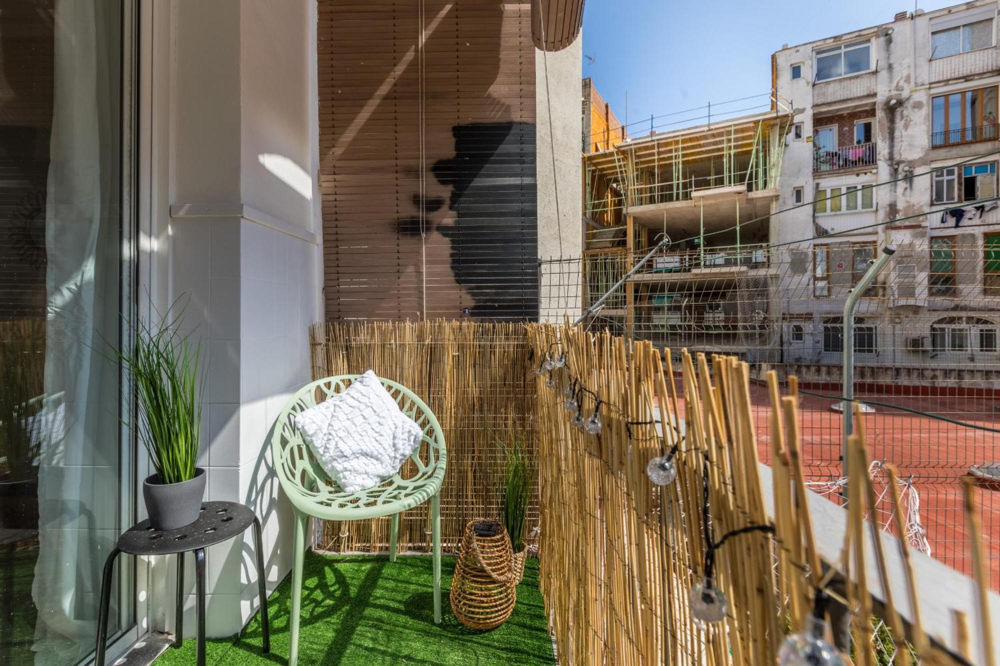 13par1004 - Fabulous In The Heart Of * Barcellona